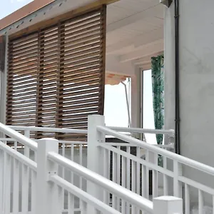 Hibiscus Apartment