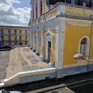 Front Cathedrale A Pitre Apartment