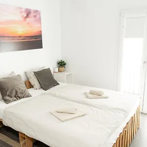 surfersresidence-tarifa.es-andalucia.com/